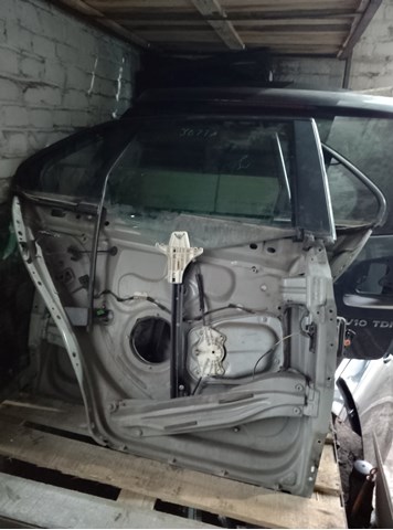 Механізм стеклопод'емника двері задньої, правої 1K5839462 VAG