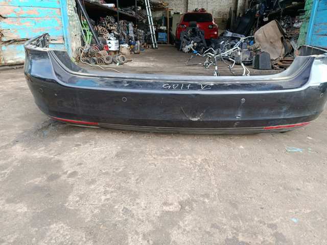 Спойлер заднього бампера 1K9807521A VAG