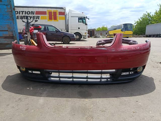 Кожух бампера переднього 1T0807217B VAG