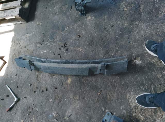 Наповнювач бампера переднього 1T0807248F VAG