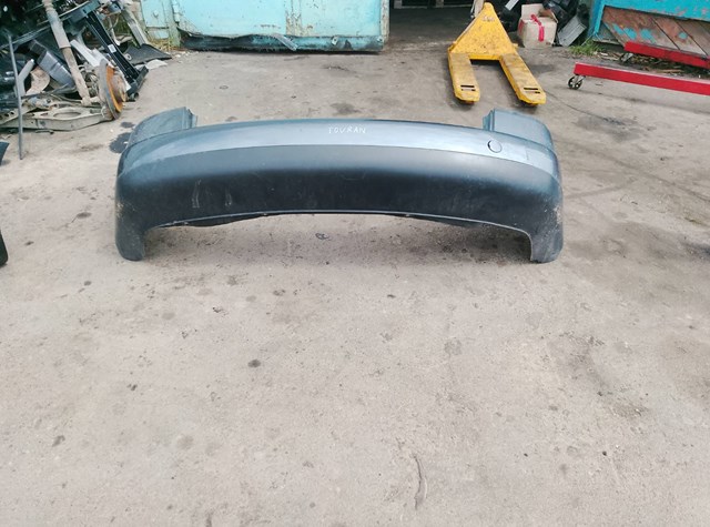 Кожух бампера заднього 1T0807421 VAG