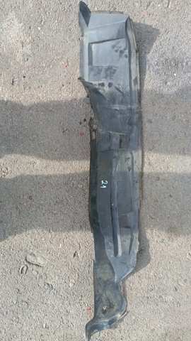 Кронштейн кріплення крила переднього правого, задній 1U0821112 VAG