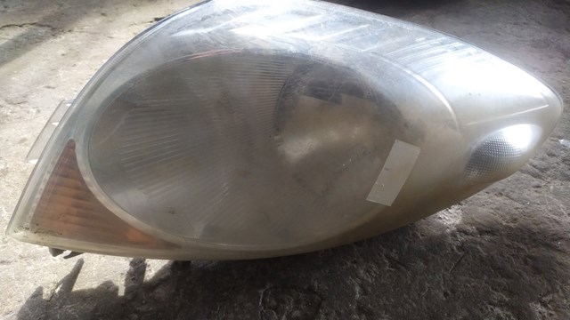 Фара передня права 260109U10A NISSAN
