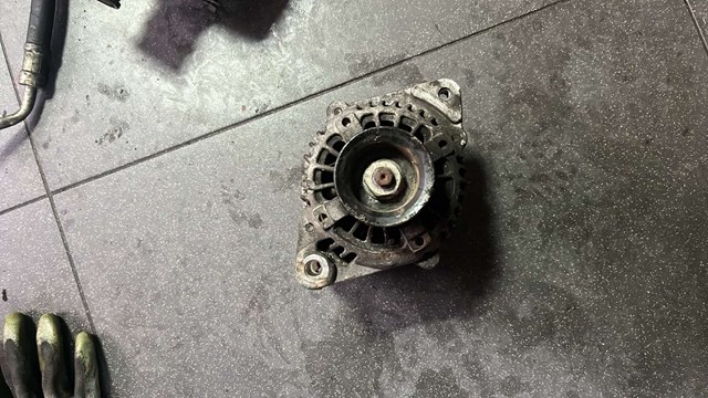 Генератор автомобільний 27060B1030 TOYOTA