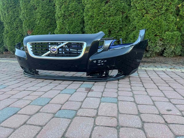 Бампер передній в зборі 39991837 VOLVO