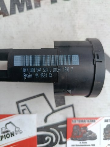 Перемикач світла фар, на "торпеді" 3B0941531C01C VAG