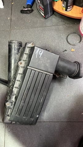 Корпус повітряного фільтра 3C0129607 VAG