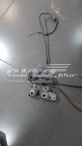 Запор капота (замок і привід замка капота) 3C1823509G VAG