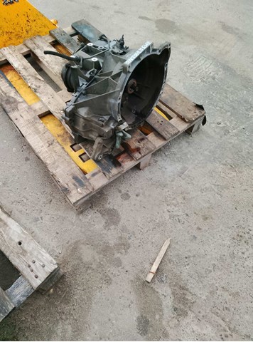 Ручна коробка передач 3M5R7002NC FORD