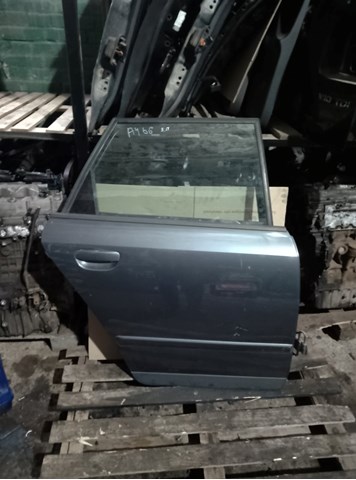Скло заднє праве 3R5845026 VAG