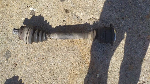 Привід правий 4B0407272F VAG