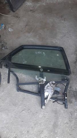 Склопідйомник задніх правих дверей 4B0839398B VAG