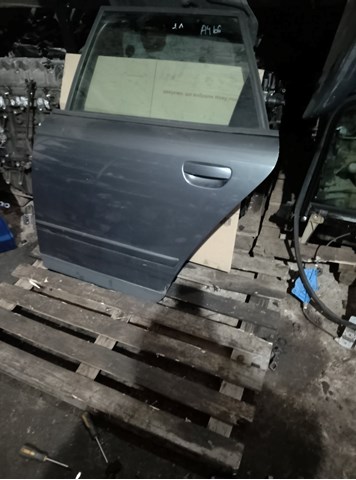 Тримач зовнішньої ручки дверей, задніх лівих 4B1837885A VAG
