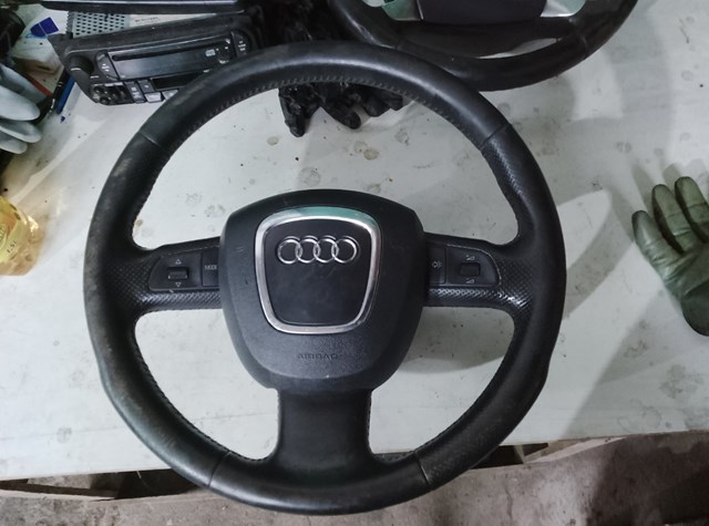Установка подушки безпеки водія 4F0880201BA VAG