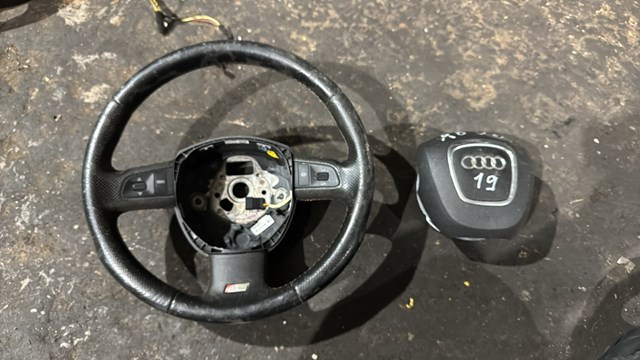 Подушка Айрбег водія 4F0880201BK VAG