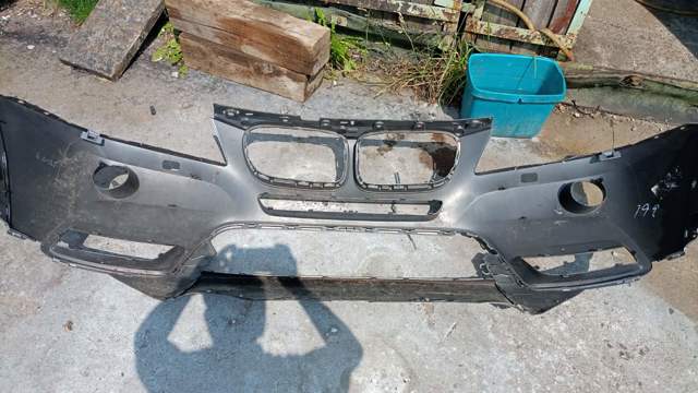 Бампер передній 51117210451 BMW