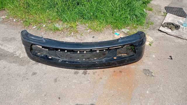 Бампер на авто 51118195292 BMW