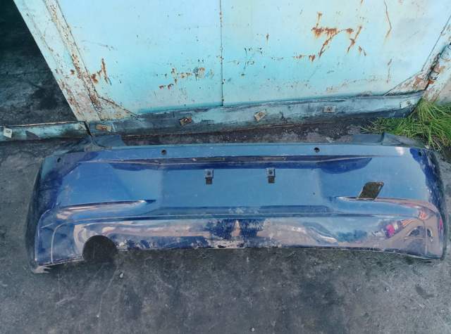 Кожух бампера заднього 51127293557 BMW