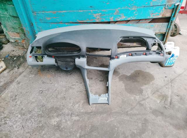 Панель приладів торпеди 51457143207 BMW