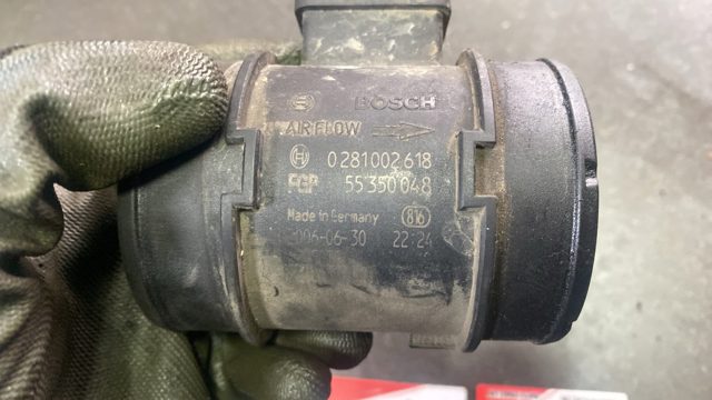 Датчик потоку повітря 55350048 OPEL