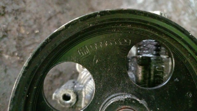 Шків насоса ГПК 55563329 OPEL