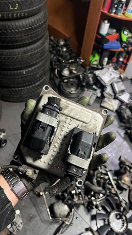 Блок електронного управління 55568735 OPEL