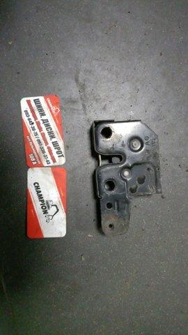 Замок кришки капота 5P0823509E9B9 VAG