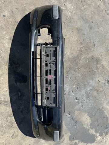 Бампер на авто 6202273B40 NISSAN