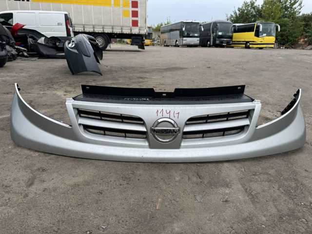 Облицювання радіатора 623100250 NISSAN