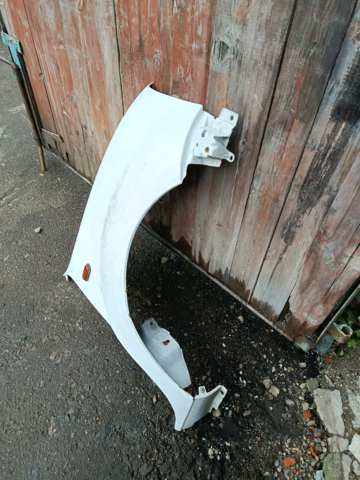 Переднє праве крило 6311200QAF RENAULT