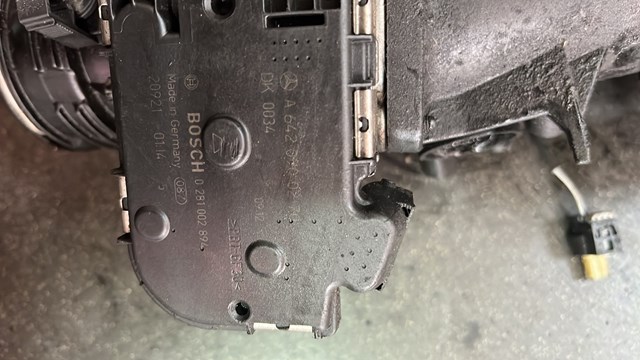 Заслінка повітряна 6420900270 MERCEDES