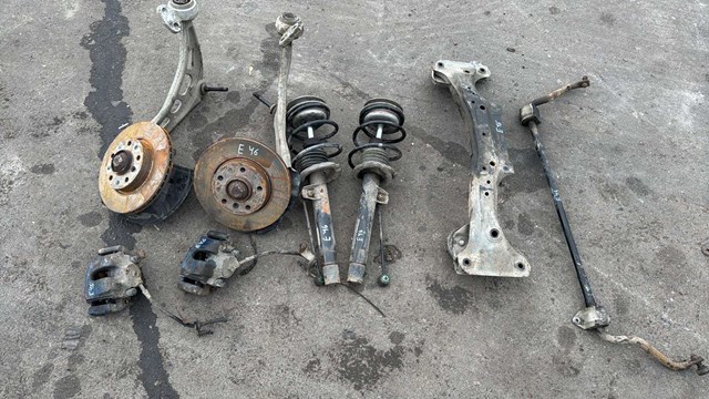 Амортизатор передньої підвіски 6750786 BMW