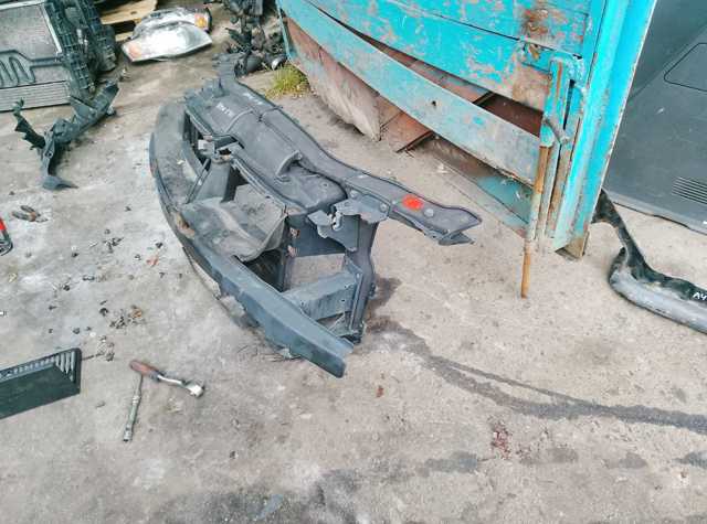 Бампер передній в зборі 72758411 BMW