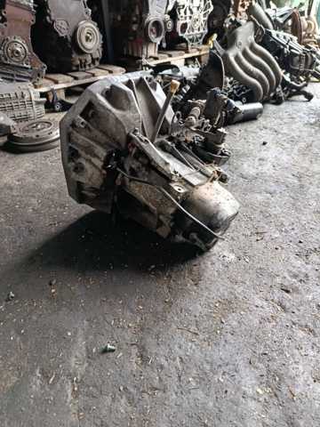 Ручна коробка передач 7700600037 RENAULT