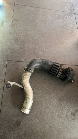 Патрубок повітряний, вихід повітряного фільтра 7L6129654B VAG
