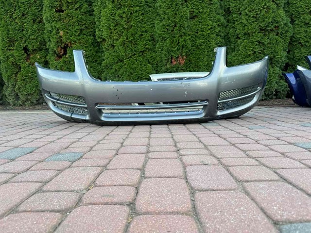 Буфер (бампер) передній 7L6807217AF VAG