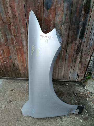 Переднє праве крило 7L6821102K VAG