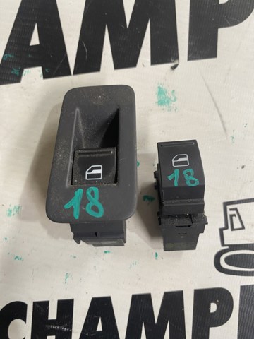 Кнопка вмикання двигуна склопідіймача передня права 7L6959855B VAG