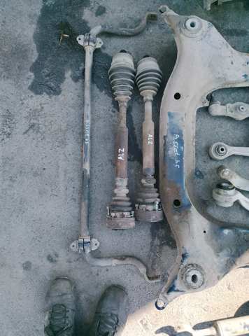 Привід передній лівий 8D0407271AP VAG