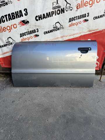 Водійські двері 8D0831051C VAG