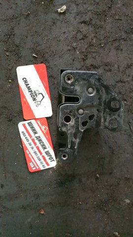 Замок капота 8E0823509C VAG