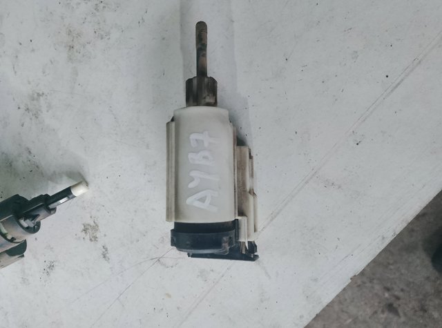 Датчик включення зчеплення 8E0927189B VAG