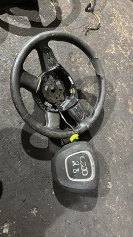 Подушка в кермі 8K0880201A VAG