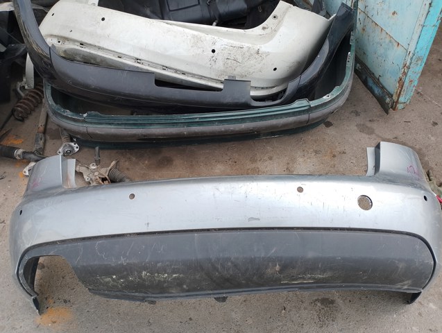 Буфер (бампер) задній 8K9807303A VAG