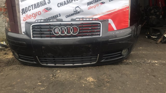 Бампер передній в зборі 8P3807437 VAG