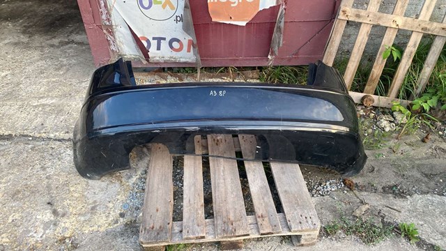 Бампер задній 8P4807521A VAG