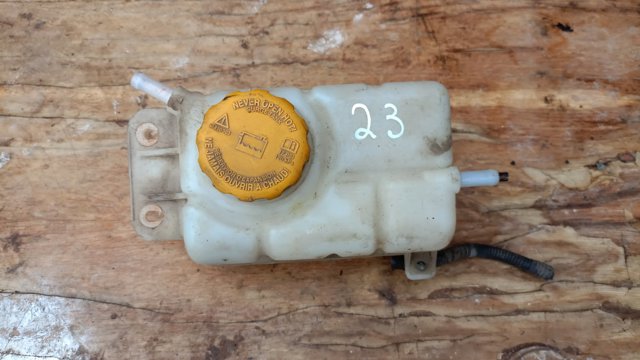 Бачок системи охолодження двигуна розширювальний 96442441 GM