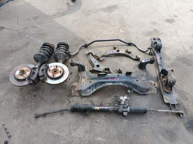 Правий важіль передній нижній підвіски 96639896 GM