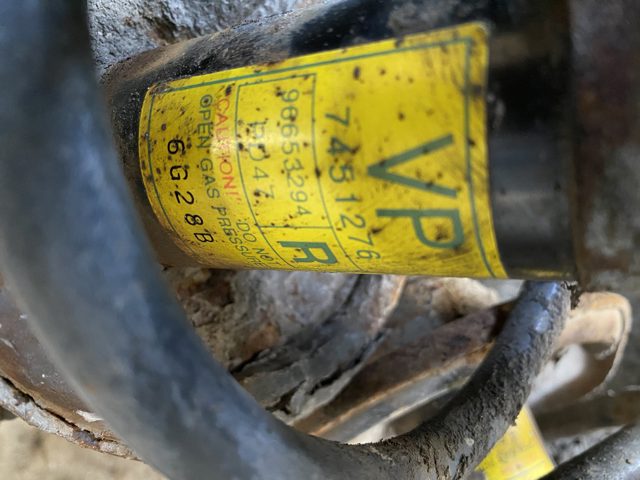 Амортизатор передньої підвіски 96653294 GM