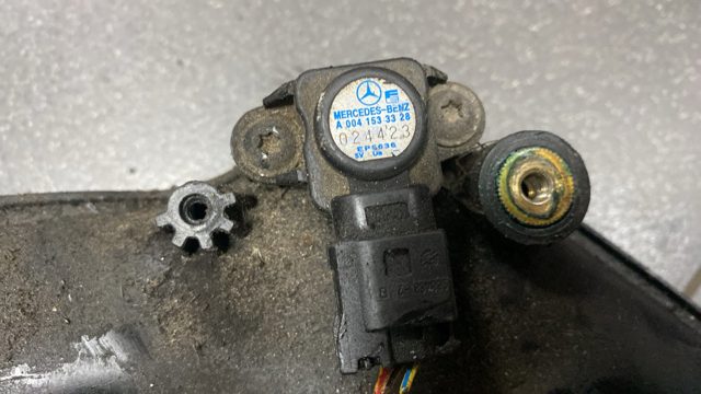 Датчик тиску повітря A0041533128 MERCEDES